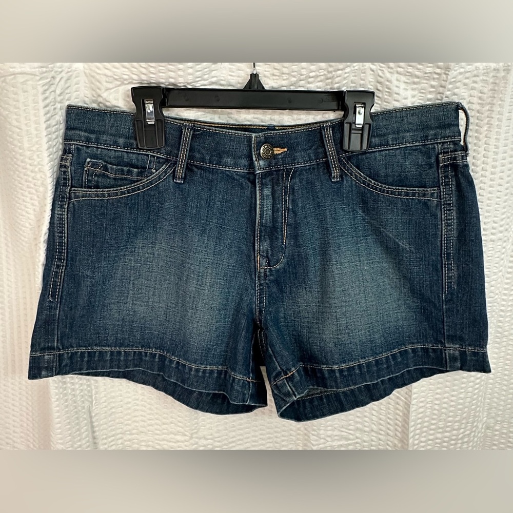Old Navy Low-Rise Jean Short